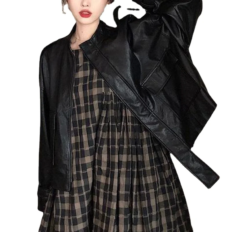 New autumn and winter 2021 women's short black leather thin coat long sleeve coat street wear Harajuku women's coat
New autumn and winter 2021 women's short black leather thin coat long sleeve coat street wear Harajuku women's coat