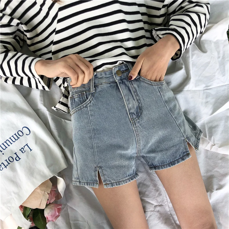 Women Shorts Summer New Korean-Style High-Waist Jean Shorts Women's Plus Size Loose-Fit Wide-Leg Woman Shorts
Women Shorts Summer New Korean-Style High-Waist Jean Shorts Women's Plus Size Loose-Fit Wide-Leg Woman Shorts