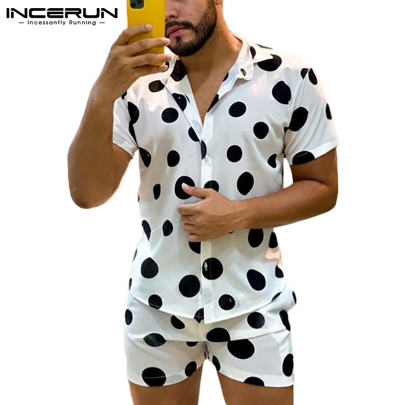 INCERUN Fashion Men Sets Polka Dot Print Streetwear Vacation Lapel Short Sleeve Shirt & Shorts 2 Pieces Summer 2021 Men's Suits
INCERUN Fashion Men Sets Polka Dot Print Streetwear Vacation Lapel Short Sleeve Shirt & Shorts 2 Pieces Summer 2021 Men's Suits
