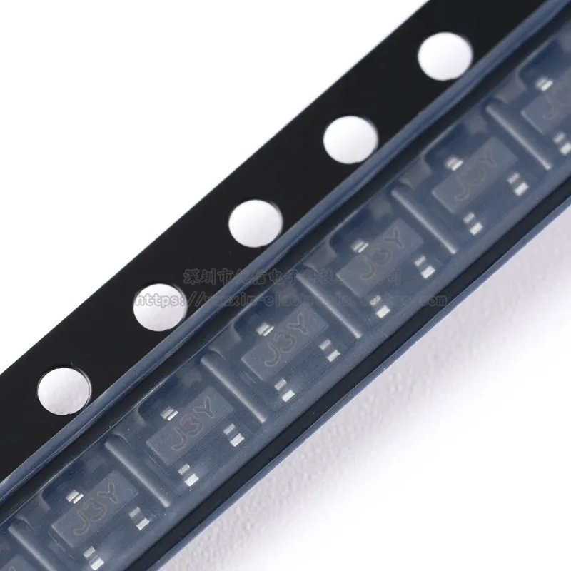 100pcs / 1 lot Original S8050 screen printing J3Y SOT-23 NPN 25V / 500mA SMD transistor
100pcs / 1 lot Original S8050 screen printing J3Y SOT-23 NPN 25V / 500mA SMD transistor