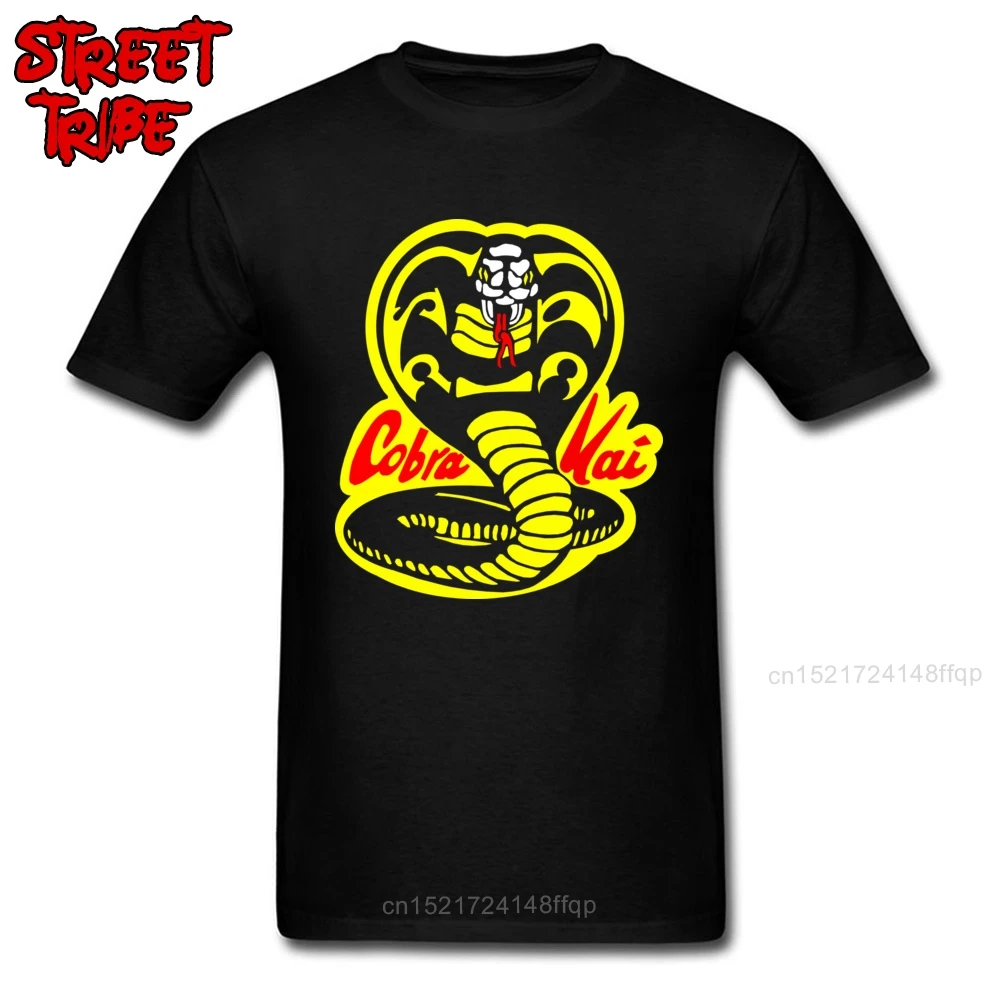 Vestido Vintage Verano 2018 Cobra Kai T Shirts Men Karate T-shirt Cool Black Mamba Fashion Cosplay Costume Kobe Bryant Tee Shirt
Vestido Vintage Verano 2018 Cobra Kai T Shirts Men Karate T-shirt Cool Black Mamba Fashion Cosplay Costume Kobe Bryant Tee Shirt