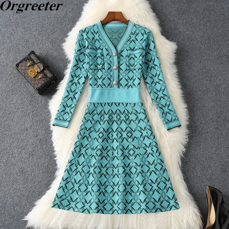 Vintage Small Fragrance Pink Knitted Dresses for Women Fall Winter V-neck Long Sleeve Green Sweater Dress Korean Fashion
Vintage Small Fragrance Pink Knitted Dresses for Women Fall Winter V-neck Long Sleeve Green Sweater Dress Korean Fashion