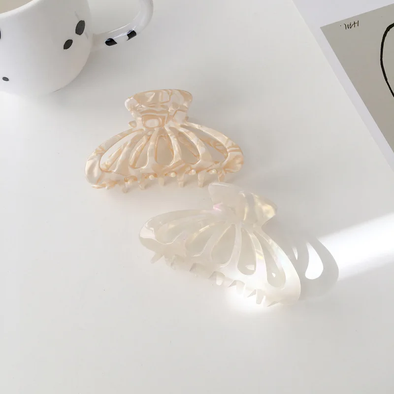 Tortoise Shell Acetate Hair Clip Large Retro And Versatile Temperament Hair Catch Leopard Pattern Backhead Hairpin Shark Clip
Tortoise Shell Acetate Hair Clip Large Retro And Versatile Temperament Hair Catch Leopard Pattern Backhead Hairpin Shark Clip