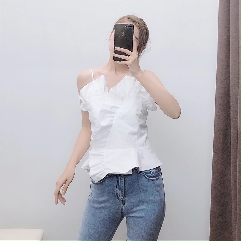 Sleeveless Top Camisole Tube Solid Color Poplin Laminated Decoration Fashion Suspenders Aesthetic Tube Top Fashion All Match
Sleeveless Top Camisole Tube Solid Color Poplin Laminated Decoration Fashion Suspenders Aesthetic Tube Top Fashion All Match