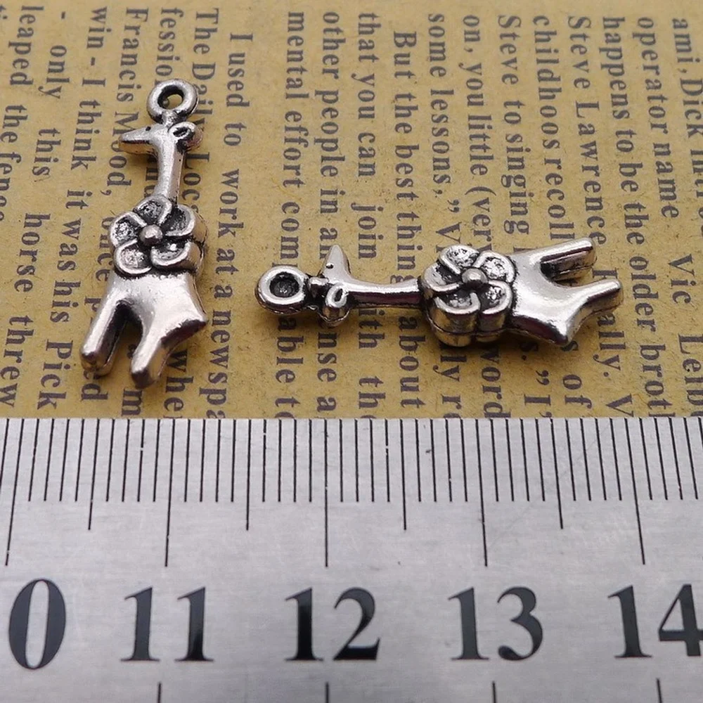 100pcs Deer Charms 9mm x 25mm DIY Jewelry Making Pendant Antique Silver Color
100pcs Deer Charms 9mm x 25mm DIY Jewelry Making Pendant Antique Silver Color