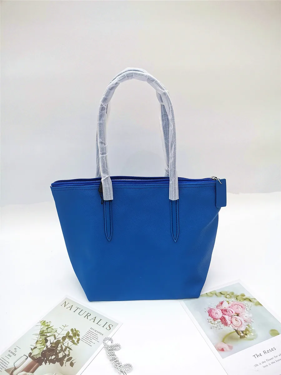 Women's Bag PVC Bags Handbag Tote Bag Small Solid Color Shopping Bag Fashion 2022 Commuter All-match Classic
Women's Bag PVC Bags Handbag Tote Bag Small Solid Color Shopping Bag Fashion 2022 Commuter All-match Classic