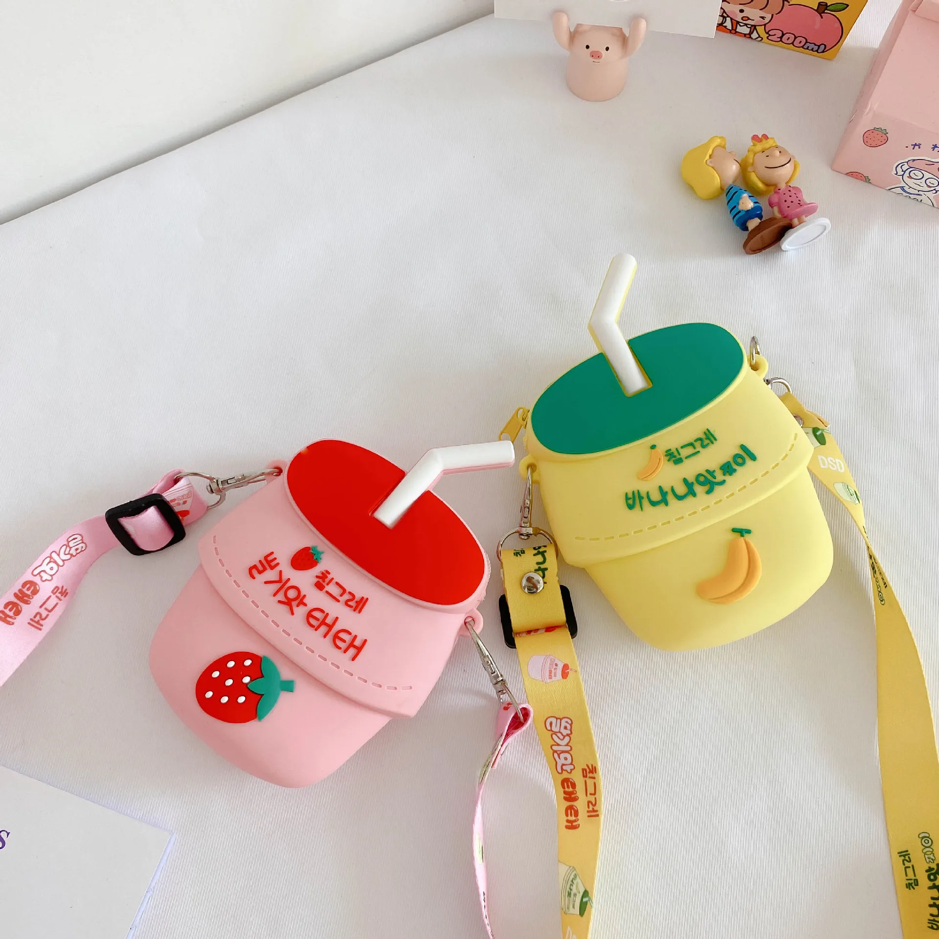 Cute Baby Mini Bag Cute Strawberry Coin Purse Kawaii Little Girl Small Wallet Pouch Bag Toddler Change Purse Gift
Cute Baby Mini Bag Cute Strawberry Coin Purse Kawaii Little Girl Small Wallet Pouch Bag Toddler Change Purse Gift