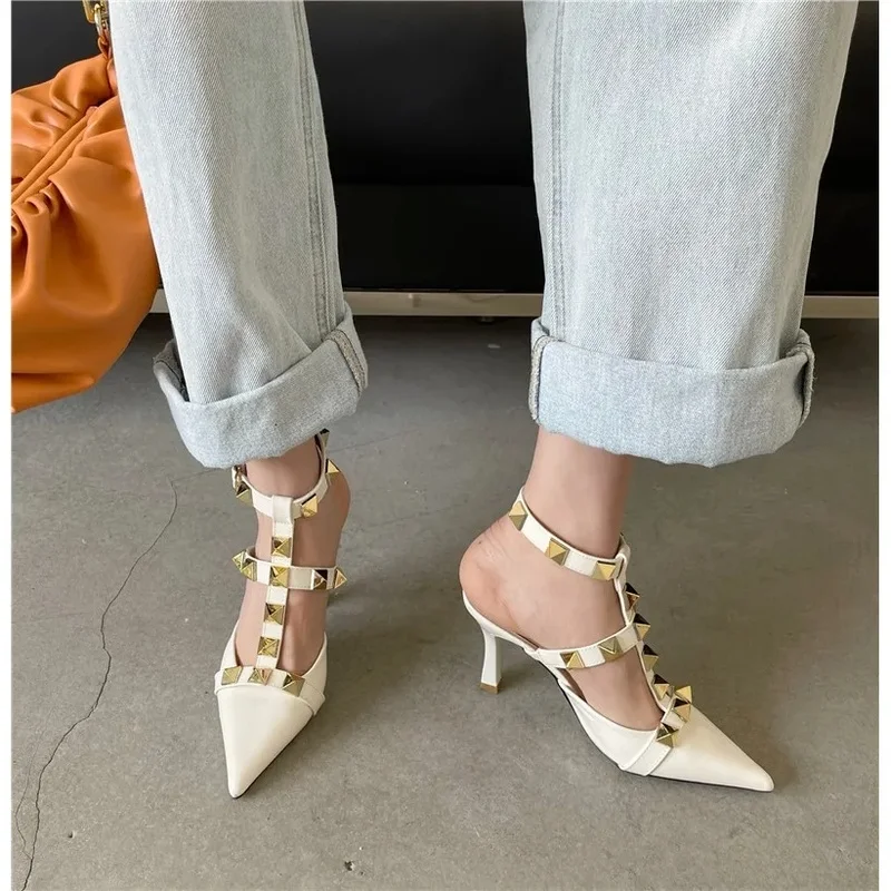 2021 Woman Shoes The New High Heel All-match Comfortable Sandals Thin Heel Lady Wedding Shoes Pointed Toe Rivets Shoes
2021 Woman Shoes The New High Heel All-match Comfortable Sandals Thin Heel Lady Wedding Shoes Pointed Toe Rivets Shoes