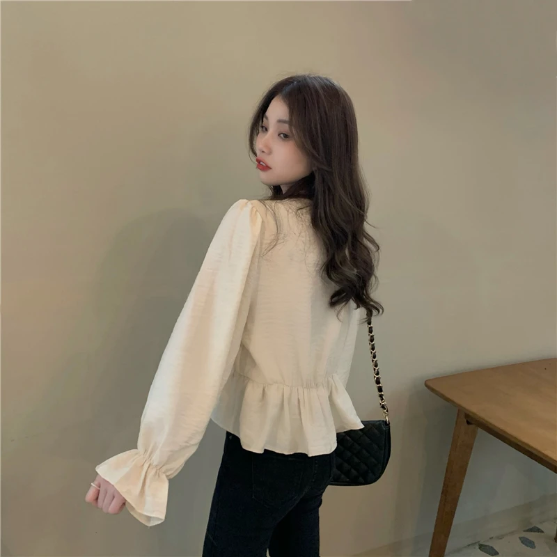 2021 new Women's shirts retro sweet temperament fold system with shirt long sleeve blouse Cute girly style blouse with bow tie
2021 new Women's shirts retro sweet temperament fold system with shirt long sleeve blouse Cute girly style blouse with bow tie