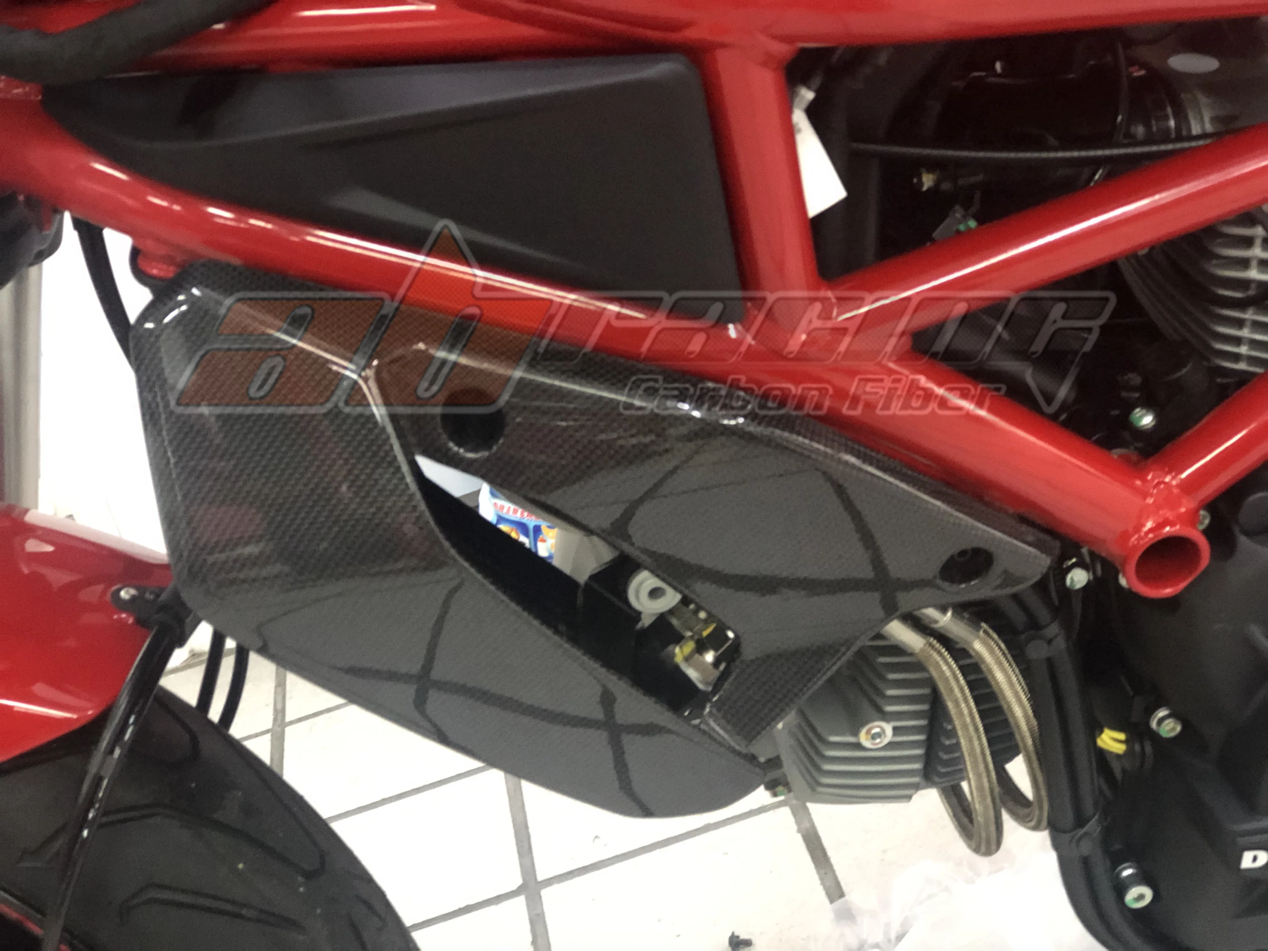 Обтекатель боковой панели капот для Ducati Monster 797 полностью из углеродного волокна 100%
Обтекатель боковой панели капот для Ducati Monster 797 полностью из углеродного волокна 100%