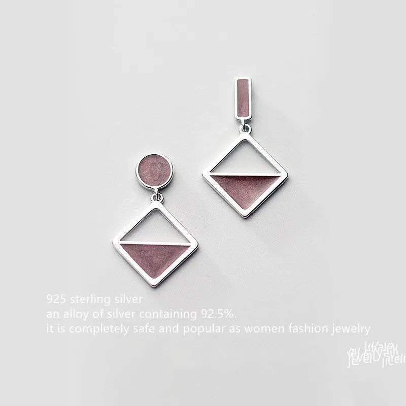 A00521 Jazaz Korean Geometric Half Hollow Asymmetric Drop Earrings for Women 925 Sterling Silver Square Pendientes Brincos 
A00521 Jazaz Korean Geometric Half Hollow Asymmetric Drop Earrings for Women 925 Sterling Silver Square Pendientes Brincos