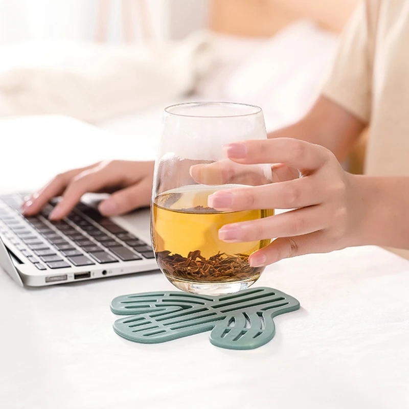Non-slip Drink Coffee Holder Cup Table Pads Kitchen Bowl Dinner Mats Silicone Cup Mat Cactus Coaster Insulation Placemat
Non-slip Drink Coffee Holder Cup Table Pads Kitchen Bowl Dinner Mats Silicone Cup Mat Cactus Coaster Insulation Placemat