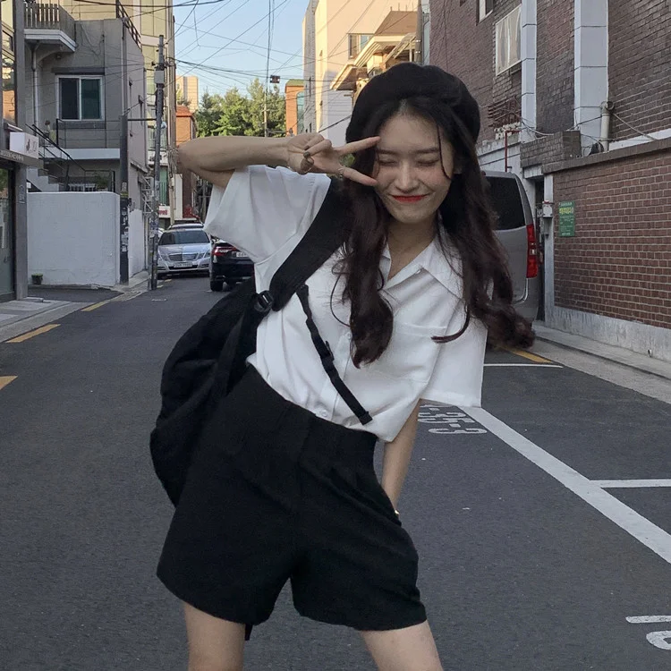 Pure White Short-Sleeved Shirt for Women Ins Trendy Summer New Korean Style Loose Fashionable Stylish Design Sense Niche Top
Pure White Short-Sleeved Shirt for Women Ins Trendy Summer New Korean Style Loose Fashionable Stylish Design Sense Niche Top