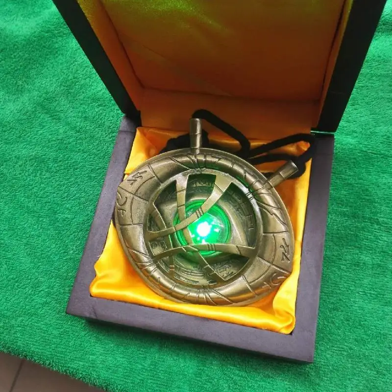Marvel Doctor Strange Unlimited Time Gemstone Belt Led Ago Motor Eye Necklace Model Collectible toys for children gifts
Marvel Doctor Strange Unlimited Time Gemstone Belt Led Ago Motor Eye Necklace Model Collectible toys for children gifts