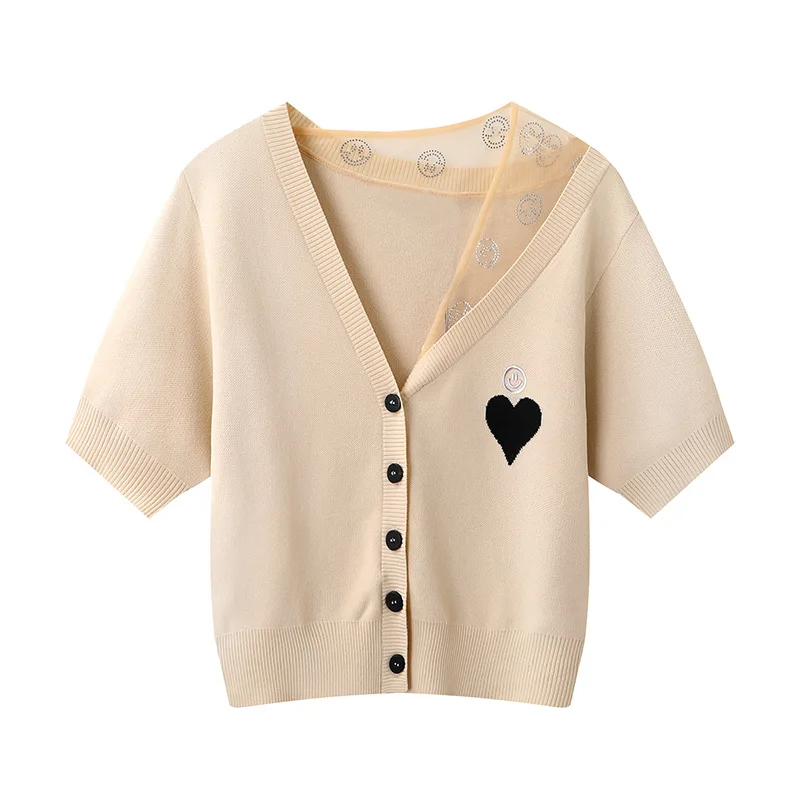 2021 Summer New Cardigan Heart Print Machine Sexy StitchinG V-Neck Short Sleeve Singal Breasted Female Kintted Sweater Chic Top
2021 Summer New Cardigan Heart Print Machine Sexy StitchinG V-Neck Short Sleeve Singal Breasted Female Kintted Sweater Chic Top