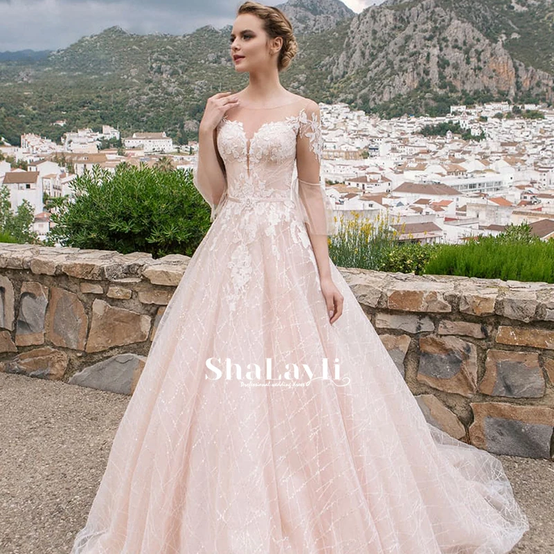 Pink Wedding Dress Embroidered Lace O-Neck Ball Gowns Sleevelesswith Appliques Sashes Vestido De Noiva Plus Size Button
Pink Wedding Dress Embroidered Lace O-Neck Ball Gowns Sleevelesswith Appliques Sashes Vestido De Noiva Plus Size Button