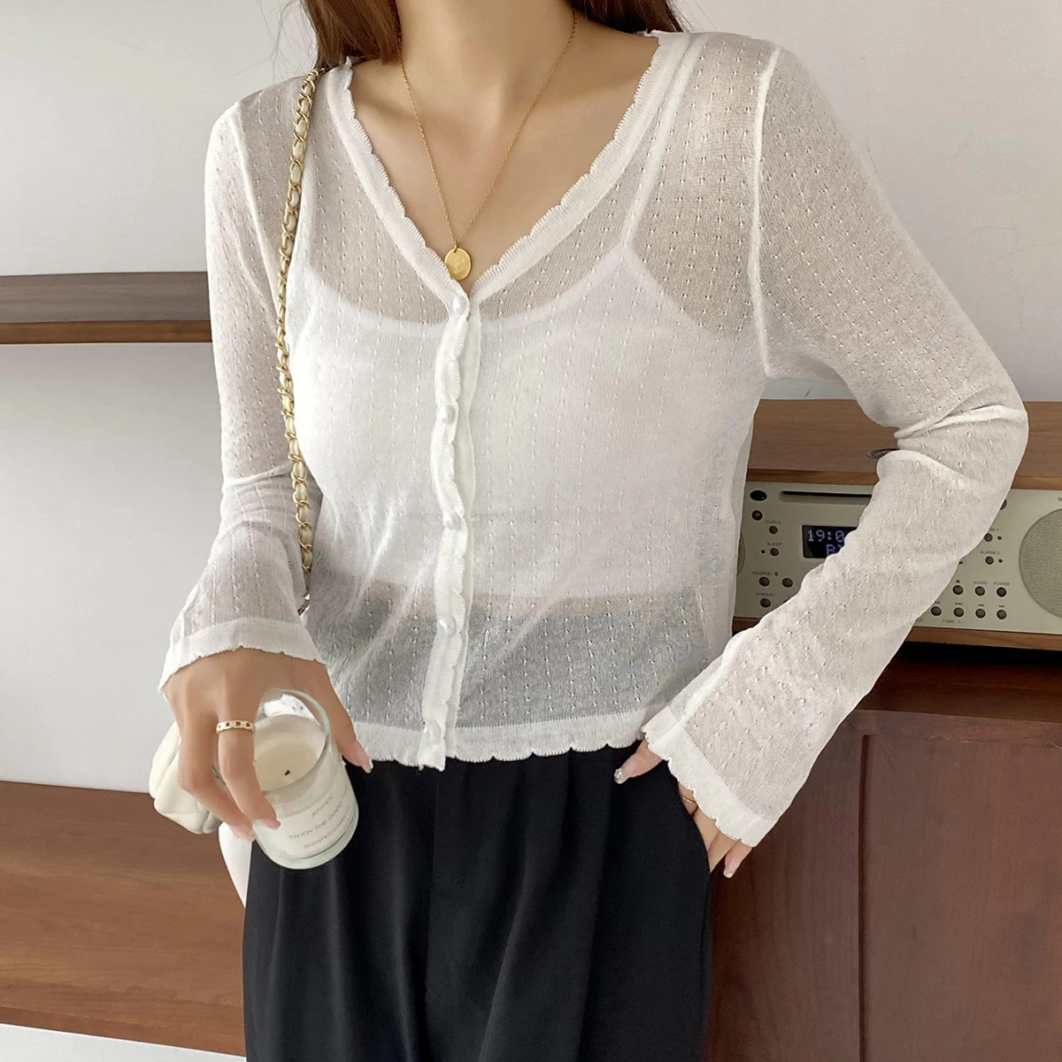 White Prevented Bask Knitted Korean Style Fashion Cardigan For Women'S Ladies Autumn Winter 2021 Clothes Women Sweater Tops
White Prevented Bask Knitted Korean Style Fashion Cardigan For Women'S Ladies Autumn Winter 2021 Clothes Women Sweater Tops