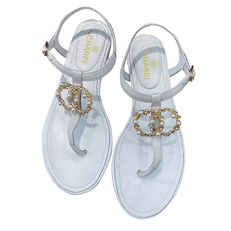 CHAREI 2021 summer jelly shoes sandals with rivets pink bright patent leather comfortable non slip design
CHAREI 2021 summer jelly shoes sandals with rivets pink bright patent leather comfortable non slip design