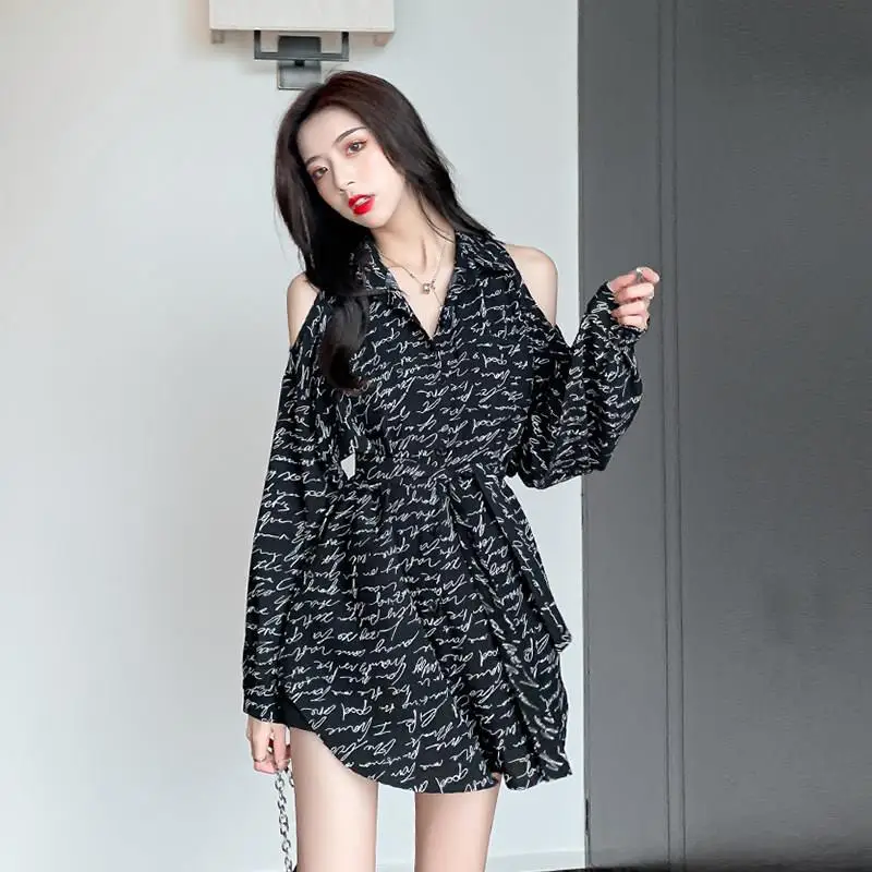 2021 Summer New Fashion Printed Off-Shoulder Waist-Controlled Lace -Up Mid-Length Western Style Shirt
2021 Summer New Fashion Printed Off-Shoulder Waist-Controlled Lace -Up Mid-Length Western Style Shirt