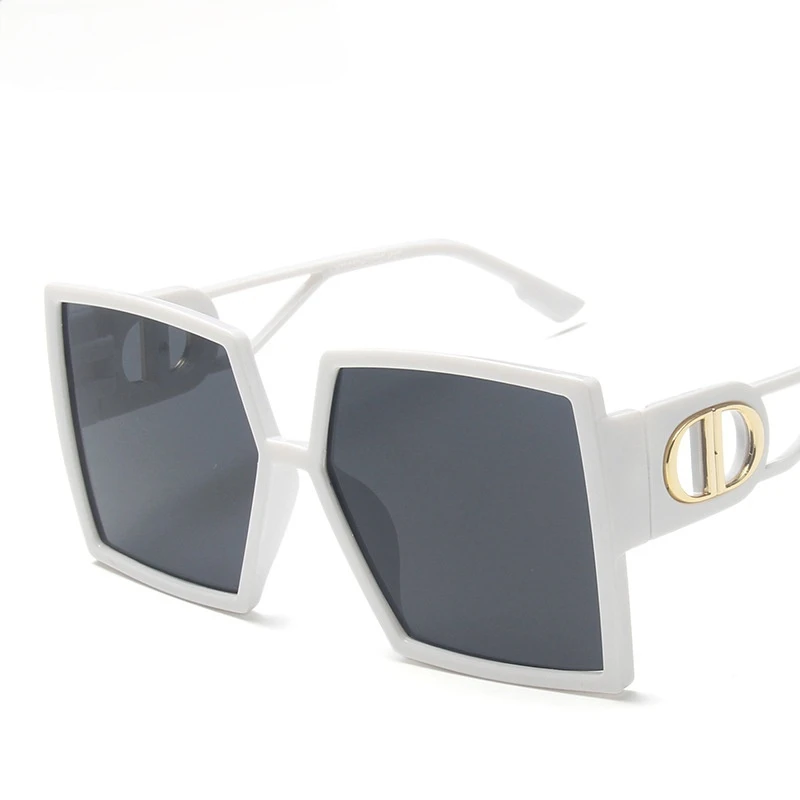 Fashion Retro Oversized Square Sunglasses Women Hollow Black European American Big Frame Sun Glasses Brand Design UV400 Outdoor
Fashion Retro Oversized Square Sunglasses Women Hollow Black European American Big Frame Sun Glasses Brand Design UV400 Outdoor