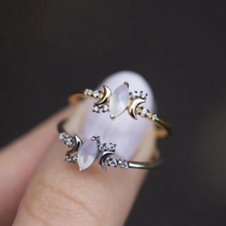 2021 New Elegant Fashion Female Metal Moon Ring Opal Decoration Casual Engagement Wedding Party Ring Cocktail Party Jewelry
2021 New Elegant Fashion Female Metal Moon Ring Opal Decoration Casual Engagement Wedding Party Ring Cocktail Party Jewelry