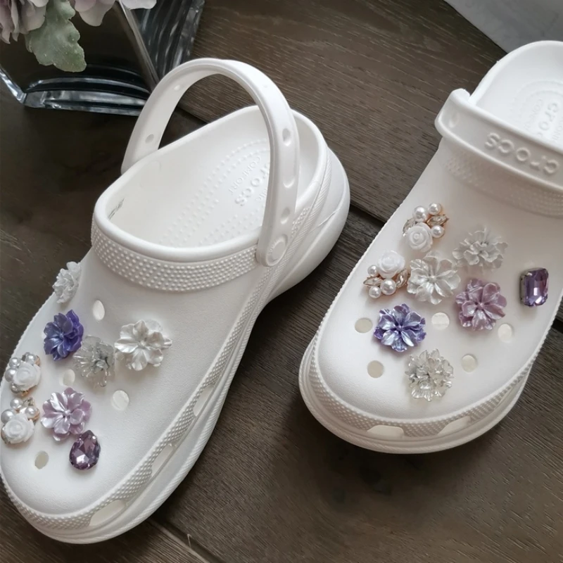 Красочные Элегантные Подвески Croc, подвески для Crocs DIY, красивые подвески для обуви, винтажные украшения для обуви, цветочный пакет, аксессуар...
Красочные Элегантные Подвески Croc, подвески для Crocs DIY, красивые подвески для обуви, винтажные украшения для обуви, цветочный пакет, аксессуар...