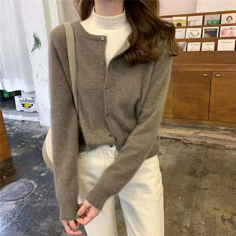 Cashmere Sweater Cardigan Women Single Breasted Long Sleeve Elegant Vintage Jumper Solid Wool Knitted Autumn Winter Outwear
Cashmere Sweater Cardigan Women Single Breasted Long Sleeve Elegant Vintage Jumper Solid Wool Knitted Autumn Winter Outwear