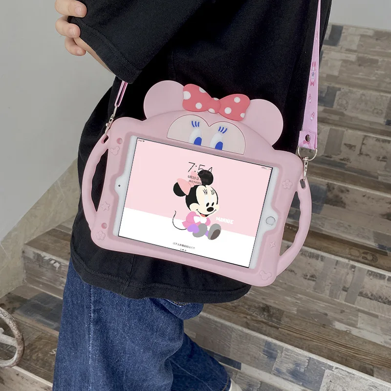 Disney tablet case is suitable for iPad5/6/ min1/2/3/4/5/pro Mickey Ultra Slim Magnetic Cover Case
Disney tablet case is suitable for iPad5/6/ min1/2/3/4/5/pro Mickey Ultra Slim Magnetic Cover Case