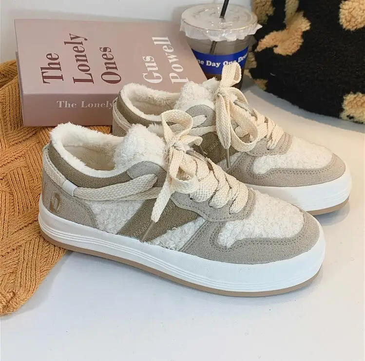 New Winter Plush Woman Vulcanize Shoes Hot Sale Patchwork Ladies Footwear Fashion Warm Zapatillas Mujer Female Sneakers
New Winter Plush Woman Vulcanize Shoes Hot Sale Patchwork Ladies Footwear Fashion Warm Zapatillas Mujer Female Sneakers