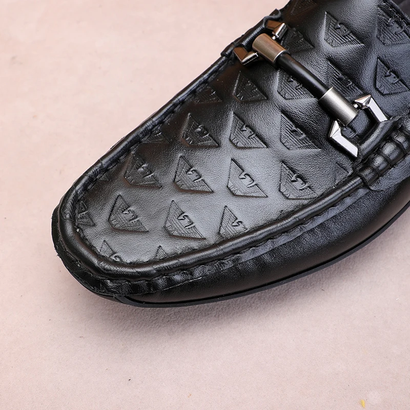 2021 spring leather shoes men's casual men's shoes spring and summer youth versatile soft-soled business leather shoes
2021 spring leather shoes men's casual men's shoes spring and summer youth versatile soft-soled business leather shoes