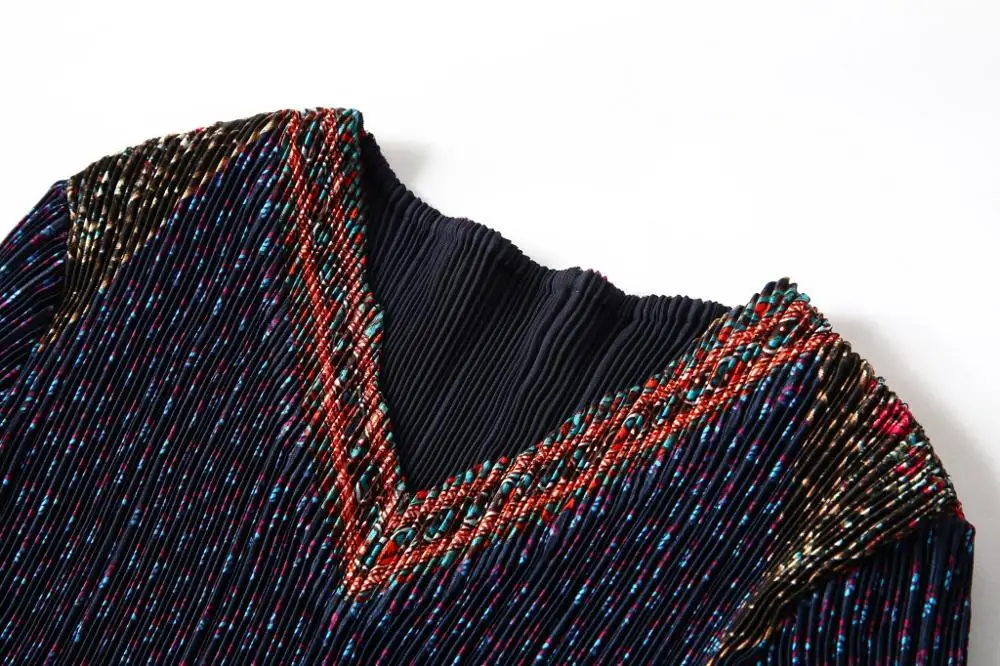 Plus Size Dress Women 2019 V-Neck High Quality Digital Printed Half Sleeved Stretch Miyake Pleated Dress Midi For Women 45-75kg
Plus Size Dress Women 2019 V-Neck High Quality Digital Printed Half Sleeved Stretch Miyake Pleated Dress Midi For Women 45-75kg