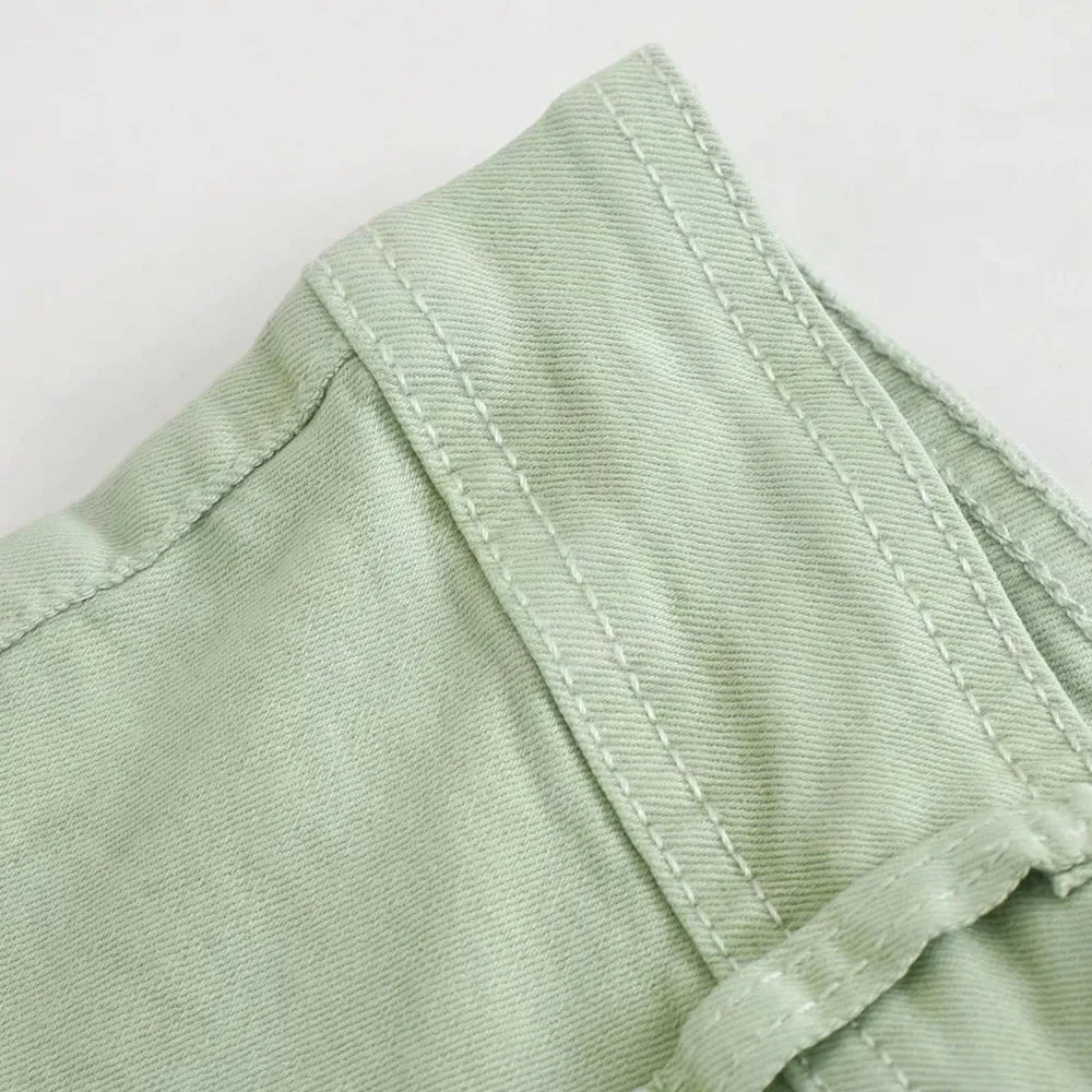 Fashion High Waist Jeans women Denim Pants Vintage Zipper Loose Full Length Wide Leg pants casual Green Jeans Pants 2021 
Fashion High Waist Jeans women Denim Pants Vintage Zipper Loose Full Length Wide Leg pants casual Green Jeans Pants 2021