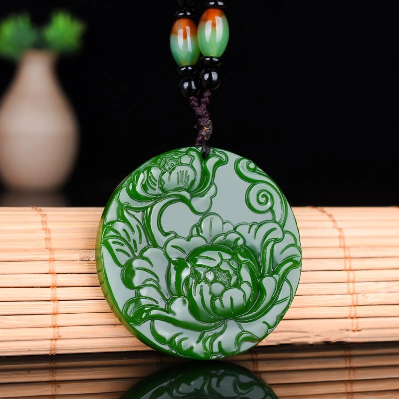 Natural Green Hand-carved Peony Flower Jade Pendant Fashion Boutique Jewelry Men and Women Peony Necklace Gift Accessories
Natural Green Hand-carved Peony Flower Jade Pendant Fashion Boutique Jewelry Men and Women Peony Necklace Gift Accessories
