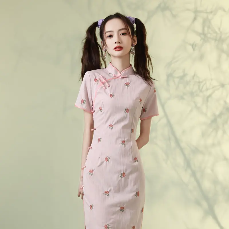 Old Shanghai Cheongsam Cotton Linen Women Qipao Elegant 2021 Vintage Dress Young Retro Pink Girly Dress Republic of China Dress
Old Shanghai Cheongsam Cotton Linen Women Qipao Elegant 2021 Vintage Dress Young Retro Pink Girly Dress Republic of China Dress