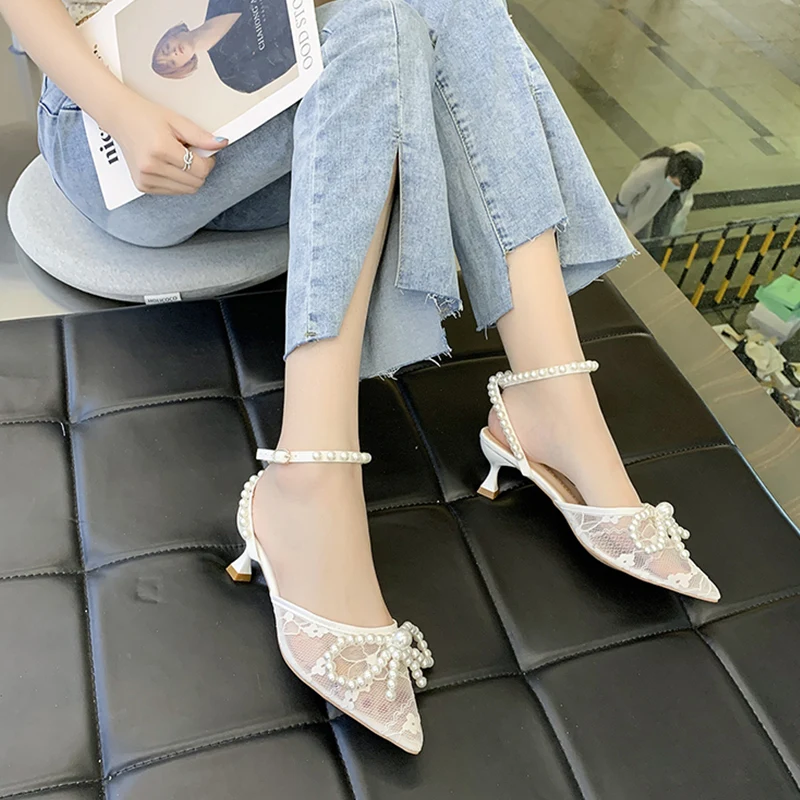 Plastic Sandal High Heels Bow Shoes 2021 Summer Suit Female Beige Lace Denim Women's Med Transparent High-heeled Girls Laces Clo
Plastic Sandal High Heels Bow Shoes 2021 Summer Suit Female Beige Lace Denim Women's Med Transparent High-heeled Girls Laces Clo