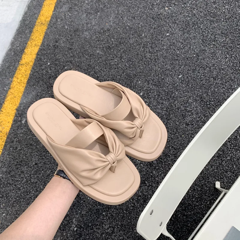 House Slippers Platform Rubber Flip Flops Female Shoes Luxury Slides Low Lady Hawaiian Soft 2021 Designer Girl Casual PU Fabric
House Slippers Platform Rubber Flip Flops Female Shoes Luxury Slides Low Lady Hawaiian Soft 2021 Designer Girl Casual PU Fabric