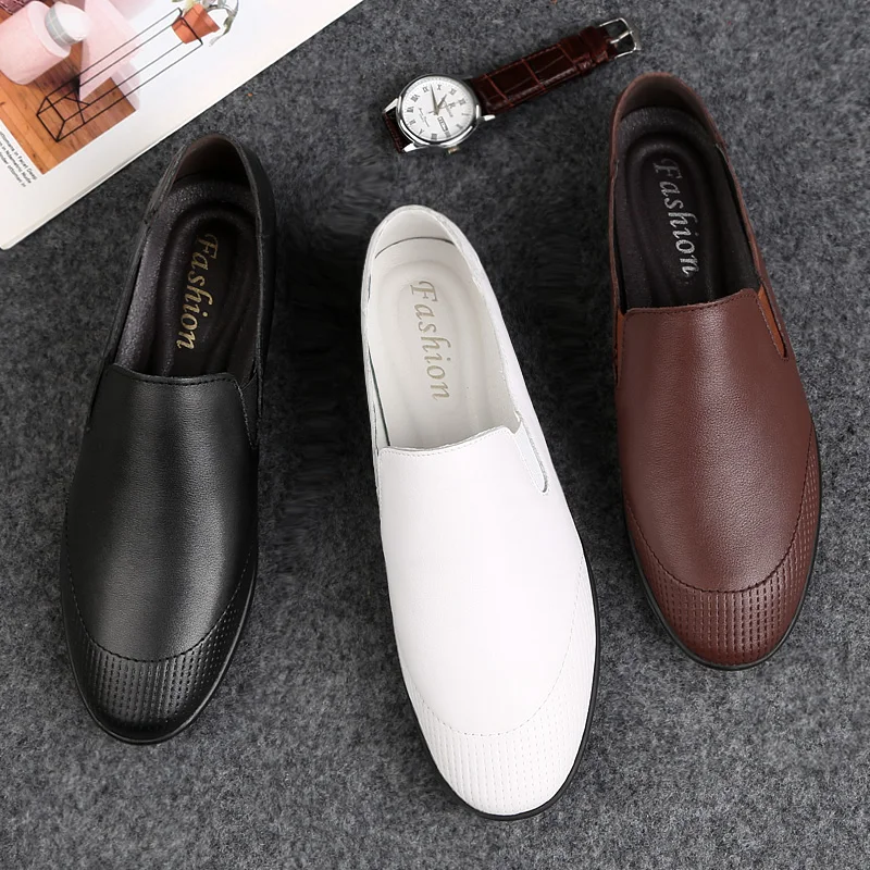 NEW Brand Men Flats Comfy Driving Shoes Big Size 37-45 High Quality Genuine Leather Men Shoes Soft Moccasins Loafers Fashion *
NEW Brand Men Flats Comfy Driving Shoes Big Size 37-45 High Quality Genuine Leather Men Shoes Soft Moccasins Loafers Fashion *