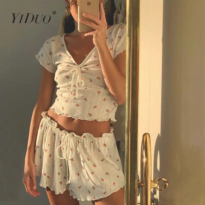 YiDuo Summer White Floral Print Home Wear Women Sweet Crop Top And Shorts 2 Piece Set 2020 Ladies Ruffles Casual Leisure Suits
YiDuo Summer White Floral Print Home Wear Women Sweet Crop Top And Shorts 2 Piece Set 2020 Ladies Ruffles Casual Leisure Suits