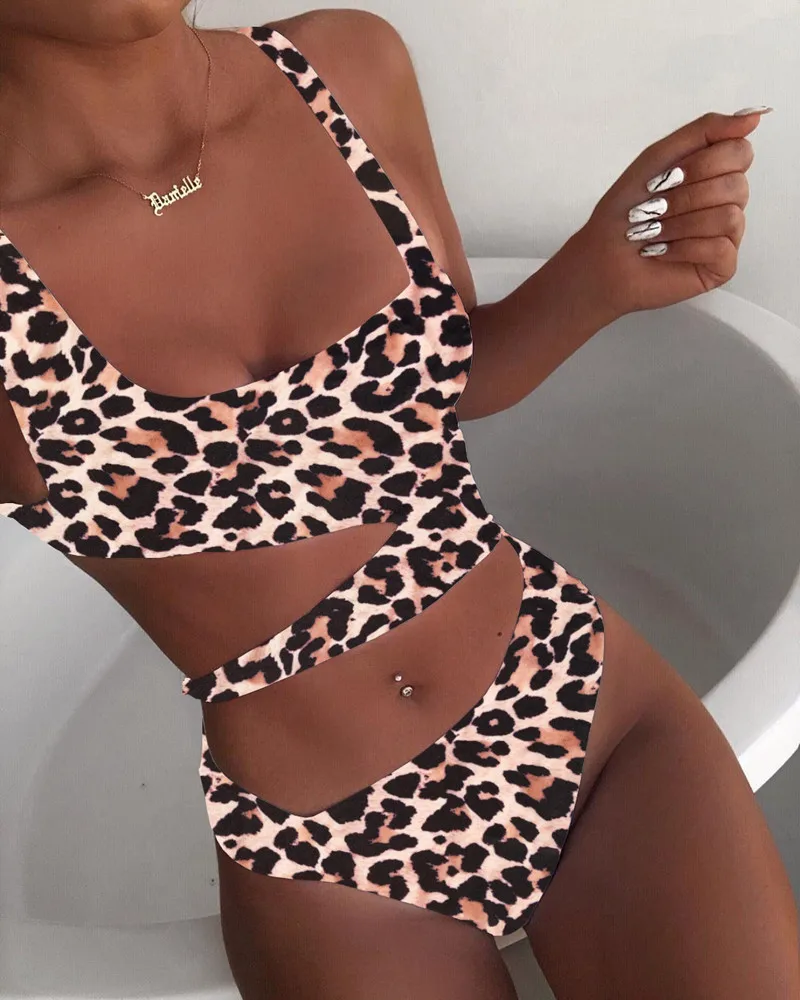 Bikinis 2022 Mujer Sexy Leopard One Piece Swimsuit Women Cut Out Swimwear Push Up Monokini Swimsuit Bathingsuit Summer Beachwear
Bikinis 2022 Mujer Sexy Leopard One Piece Swimsuit Women Cut Out Swimwear Push Up Monokini Swimsuit Bathingsuit Summer Beachwear