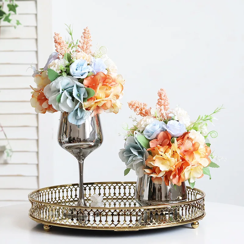 Simulation Bouquet Fake Flowers Home Wedding Decoration Silk Flower Dining Table Flower and Bottle Set Floral Decoration Roses
Simulation Bouquet Fake Flowers Home Wedding Decoration Silk Flower Dining Table Flower and Bottle Set Floral Decoration Roses