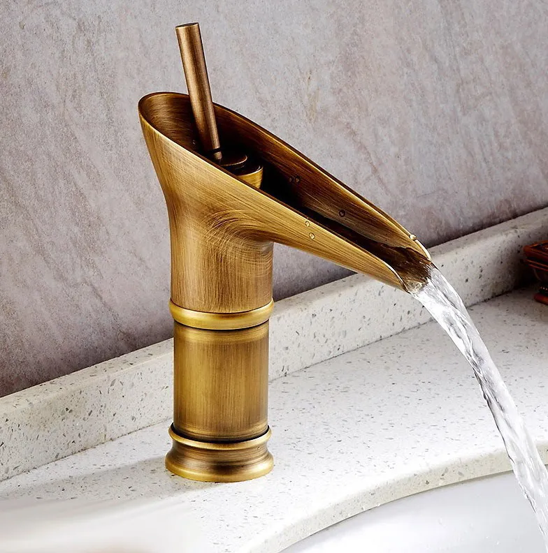 Vintage Retro Antique Brass Single Handle One Hole Bathroom Basin Sink Faucet Mixer Water Tap Deck Mounted man052
Vintage Retro Antique Brass Single Handle One Hole Bathroom Basin Sink Faucet Mixer Water Tap Deck Mounted man052