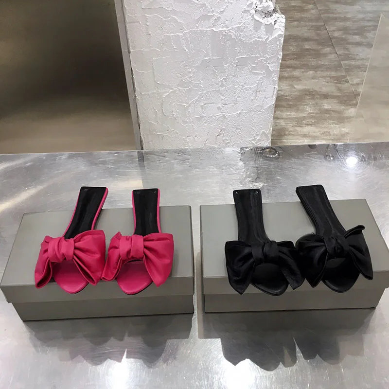 2021 New Summer Slippers Women's Real Leather Bowknot Slides Female Peep Toe Beach Shoes Lady Runway Sliders Flats Mules Shoes
2021 New Summer Slippers Women's Real Leather Bowknot Slides Female Peep Toe Beach Shoes Lady Runway Sliders Flats Mules Shoes
