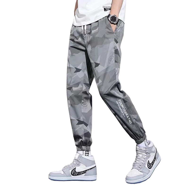 Men's Pants Hip Hop Fashion Harajuku Streetwear Camouflage Cargo Pants Men Casual Men Clothing Joggers Pants Men Trousers A47
Men's Pants Hip Hop Fashion Harajuku Streetwear Camouflage Cargo Pants Men Casual Men Clothing Joggers Pants Men Trousers A47