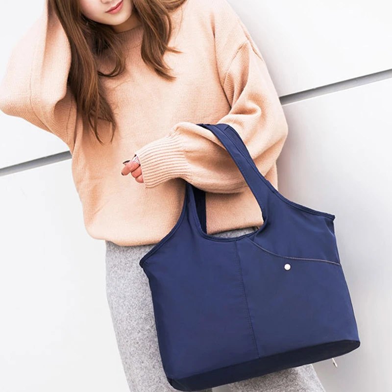 Waterproof Oxford Handbag Women Large Capacity Handle Bag 2020 Trendy Shoulder Bag Shopping Lady Tote Bag Travel Bag
Waterproof Oxford Handbag Women Large Capacity Handle Bag 2020 Trendy Shoulder Bag Shopping Lady Tote Bag Travel Bag