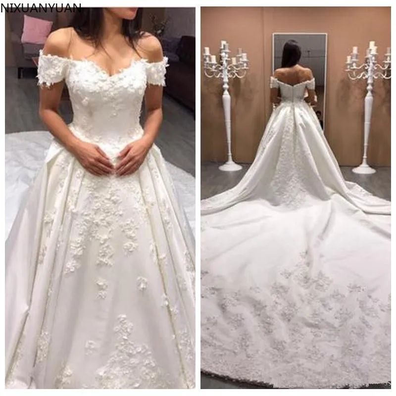 Lace Satin A-Line Wedding Dress Short Sleeves Off Shoulder Modest Bridal Gown Long Train Wedding Gown Vestidos De Marriage
Lace Satin A-Line Wedding Dress Short Sleeves Off Shoulder Modest Bridal Gown Long Train Wedding Gown Vestidos De Marriage