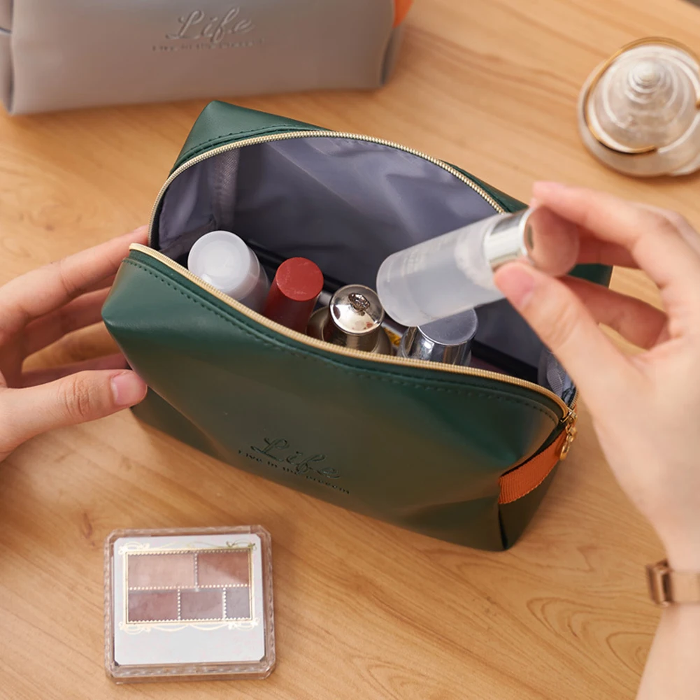 Portable Makeup Bag Travel Cosmetic Pouch PU Waterproof Zippered Makeup Brush Toiletries Case Multi-function Handbag
Portable Makeup Bag Travel Cosmetic Pouch PU Waterproof Zippered Makeup Brush Toiletries Case Multi-function Handbag