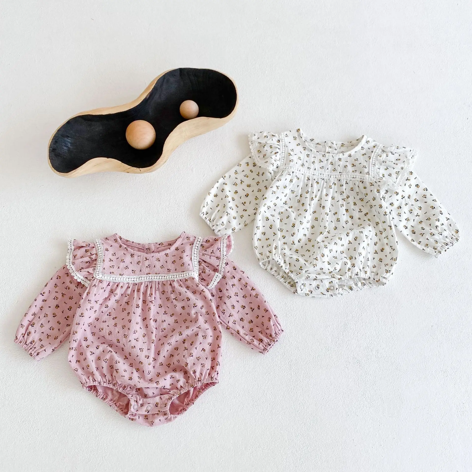 Spring Autumn 2021 New Baby Girl Floral Bodysuit Long Sleeve Cotton Infant Jumpsuit Toddler Girl Overalls Ruffle Clothes 0-24 M
Spring Autumn 2021 New Baby Girl Floral Bodysuit Long Sleeve Cotton Infant Jumpsuit Toddler Girl Overalls Ruffle Clothes 0-24 M