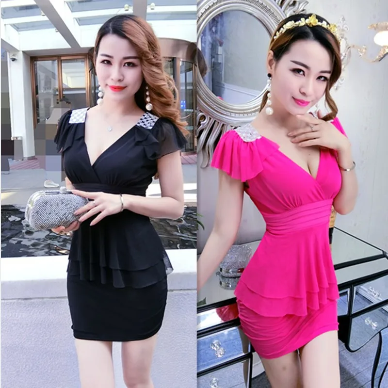 2020 summer new nightclub women's sexy slim short skirt low cut V-neck night show tight bag hip dress white dress
2020 summer new nightclub women's sexy slim short skirt low cut V-neck night show tight bag hip dress white dress