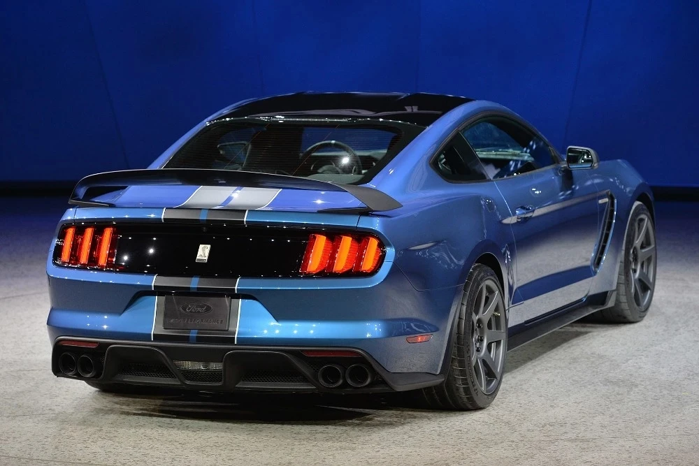 2015 MUSTANG задний спойлер // GT350 Стиль FRP с матовым черным крыльем для FORD 2 3 хорошая