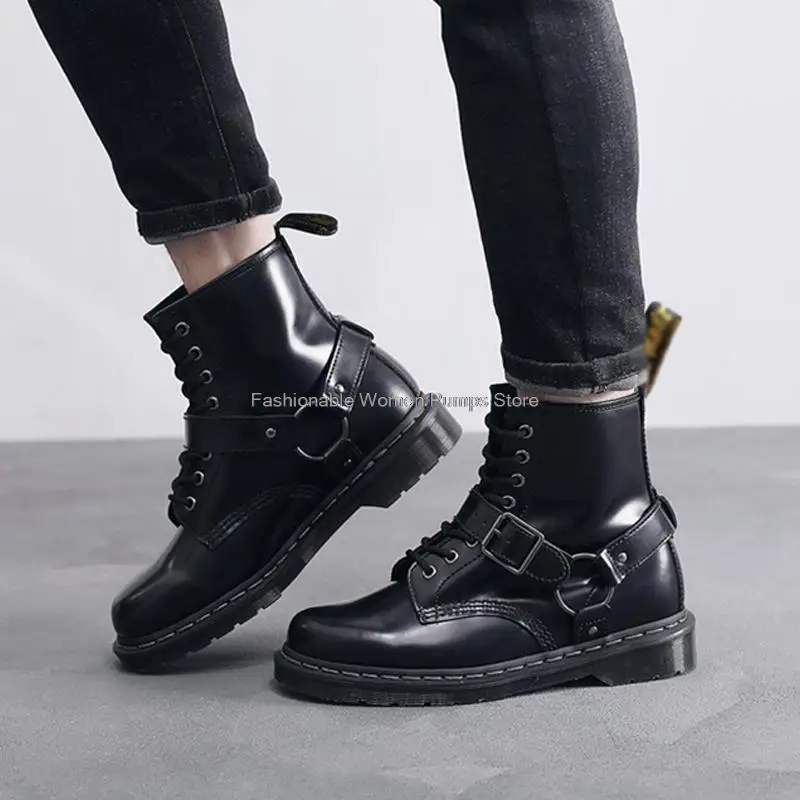 2021 NEW Couple Boots Buckle Black Women Ankle Boots Round Toe Lace Up Leather Motorcycle Boots Men Boots Short Shoes Unisex 
2021 NEW Couple Boots Buckle Black Women Ankle Boots Round Toe Lace Up Leather Motorcycle Boots Men Boots Short Shoes Unisex